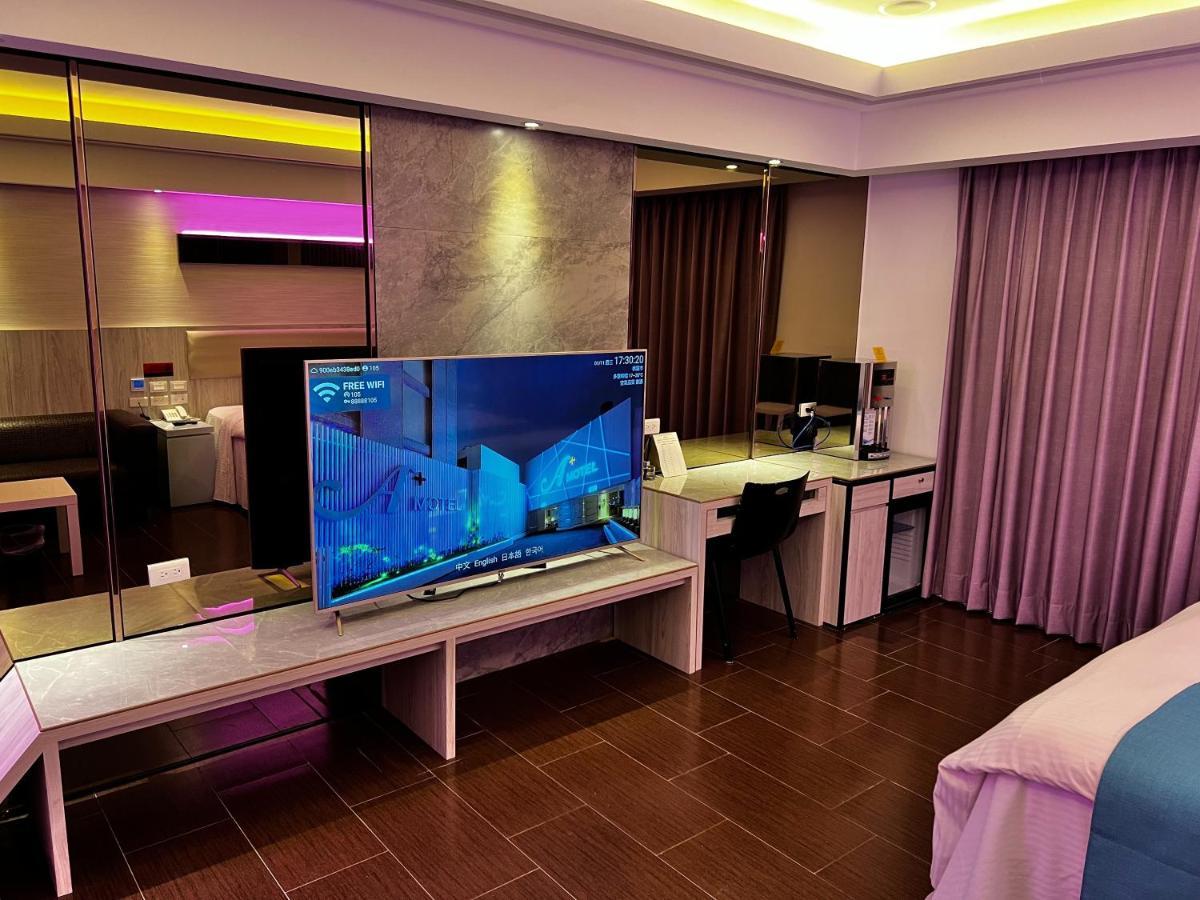 King Motel王者 桃園市旅館177號 Bagian luar foto