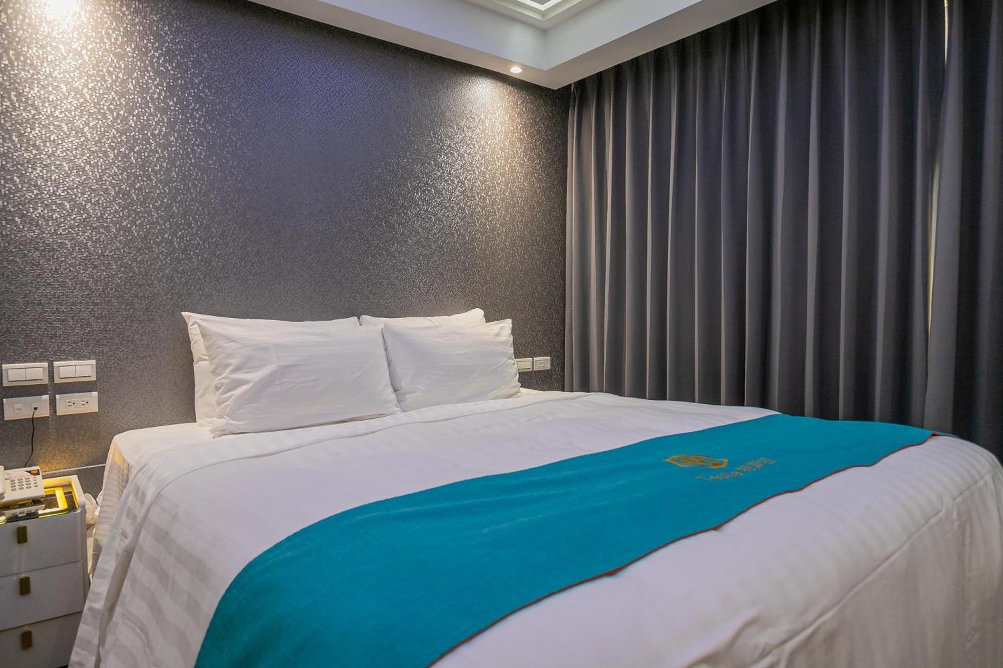 King Motel王者 桃園市旅館177號 Bagian luar foto