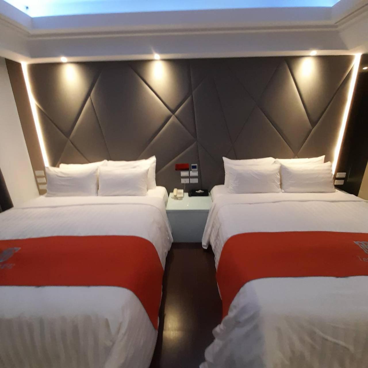 King Motel王者 桃園市旅館177號 Bagian luar foto