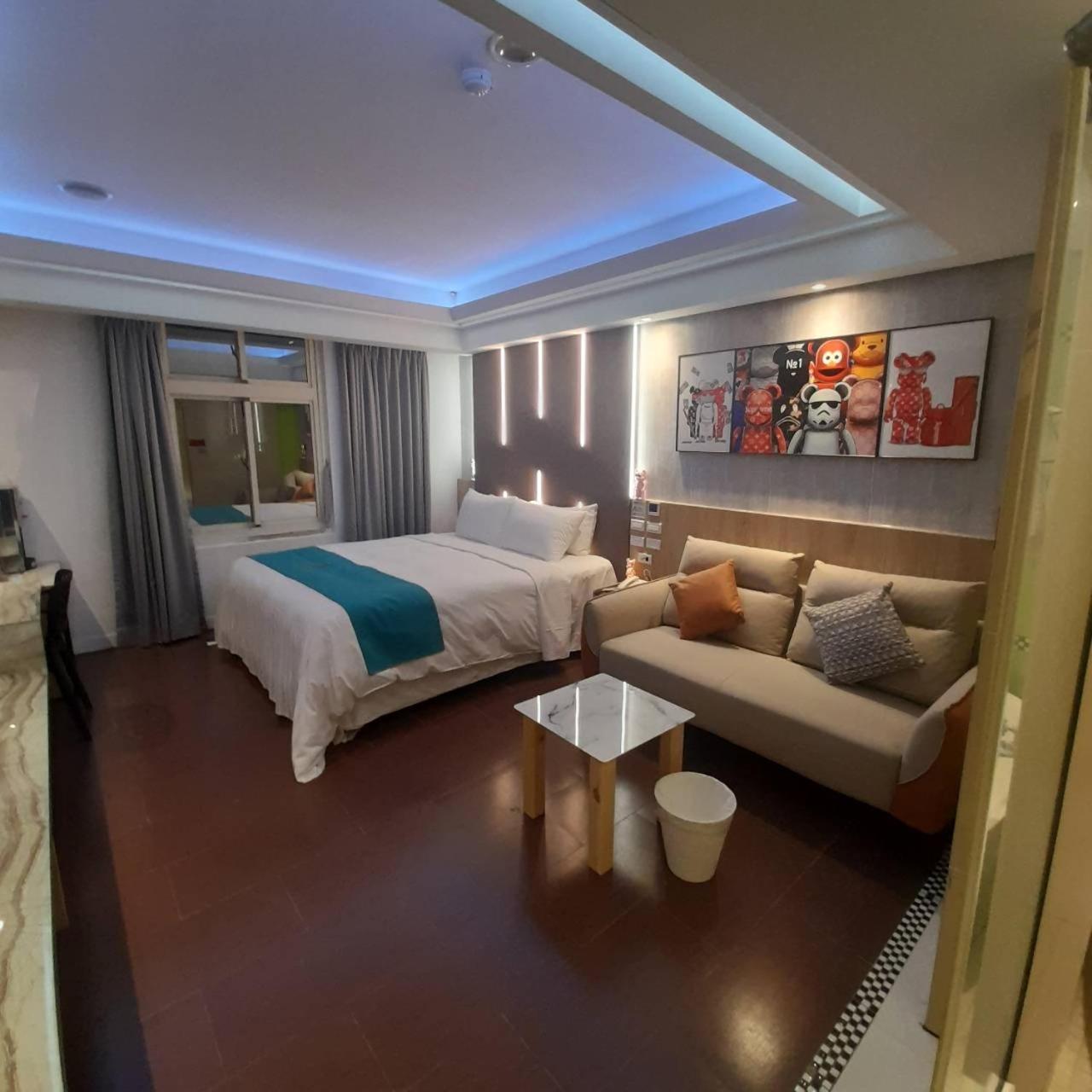 King Motel王者 桃園市旅館177號 Bagian luar foto