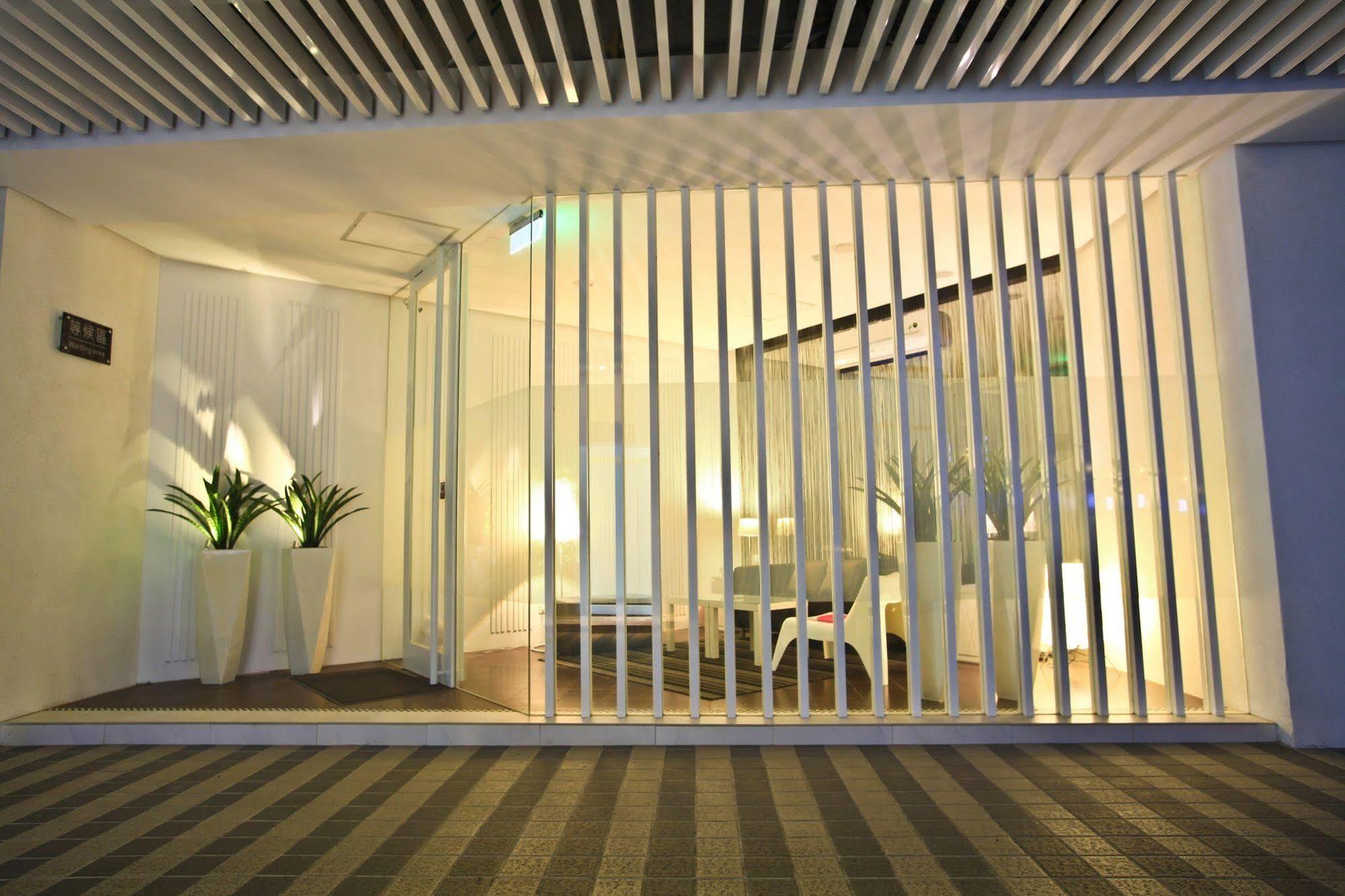 King Motel王者 桃園市旅館177號 Bagian luar foto